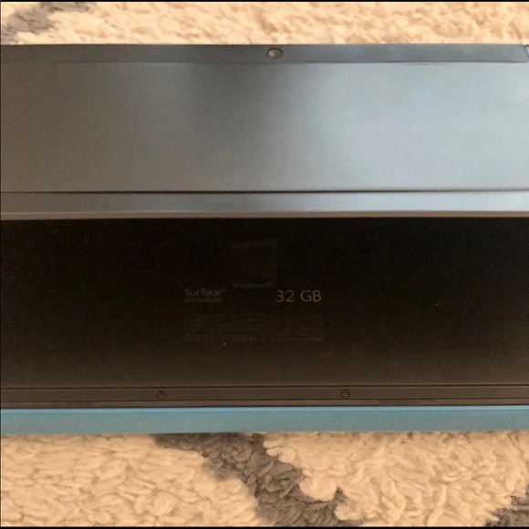 Windows surface rt    SOLD - Picture 3 of 6